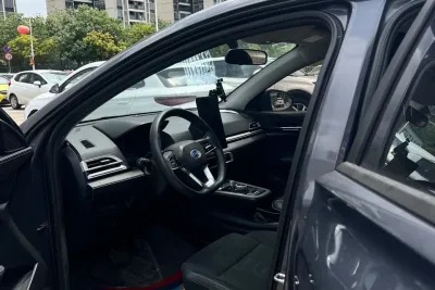 BYD E2