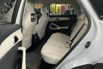 BYD Yuan Up 401 Active Edition