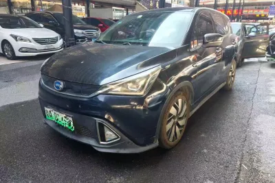 GAC Trumpchi GE3
