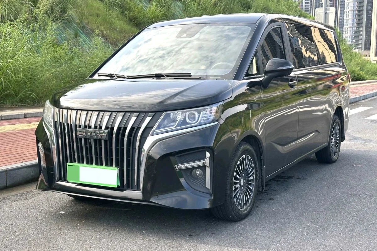 BAIC Ruixing M7