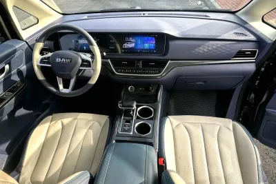 BAIC Ruixing M7