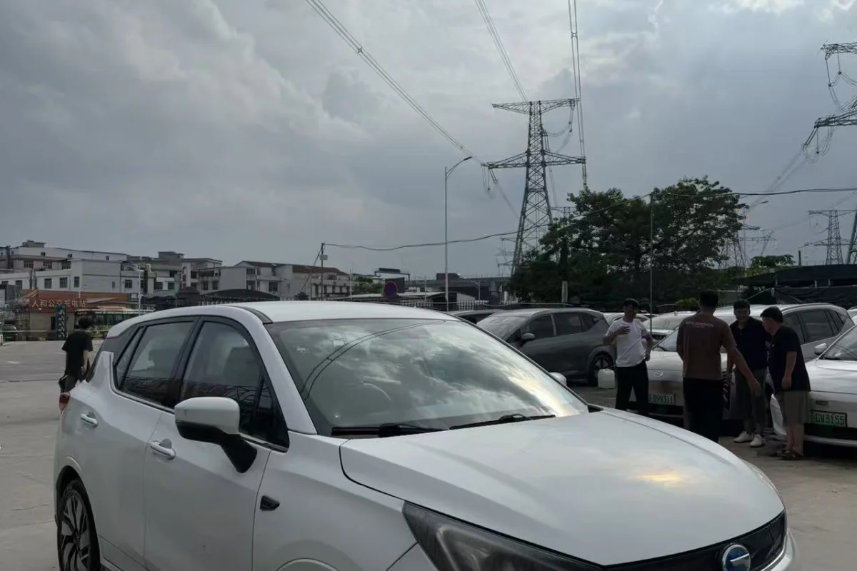 GAC Trumpchi GE3 530