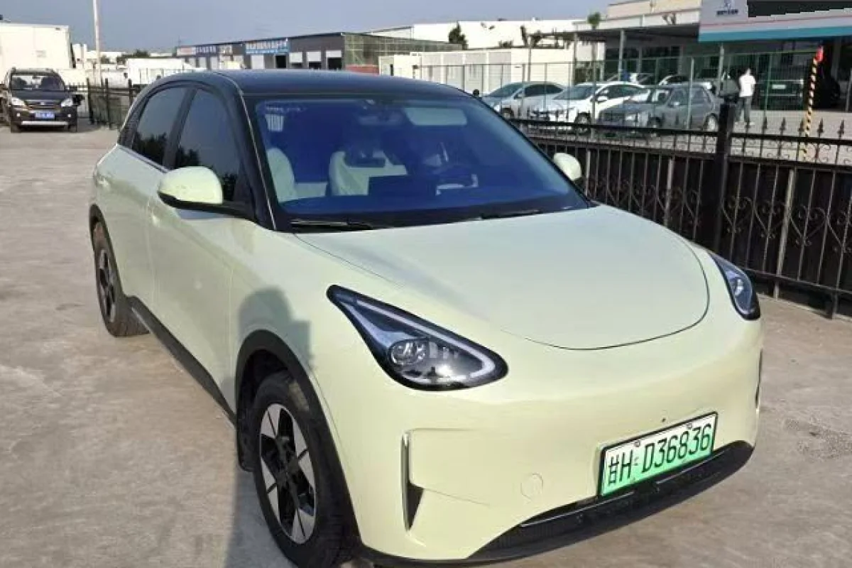 Geely EX2