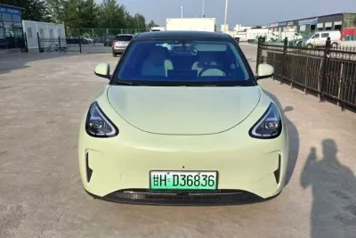 Geely EX2