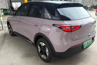 Geely EX2