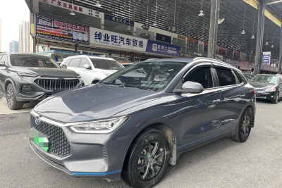 BYD e2 Luxury Edition
